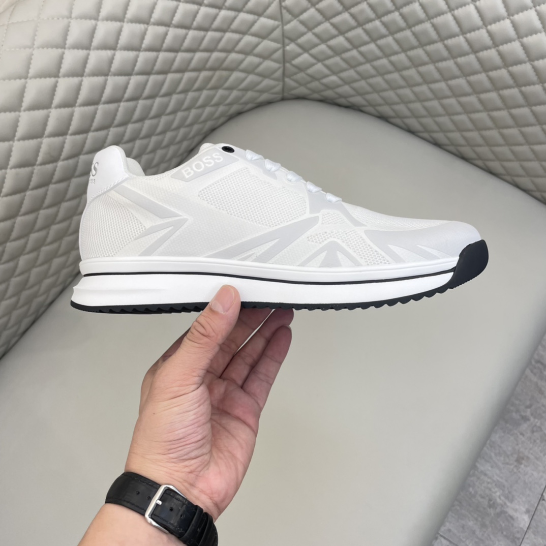 Precio de venta: 180 PMarca: Boss* "Boss*" lowtop sneakersTalla: 38-44 (se puede personalizar hasta 