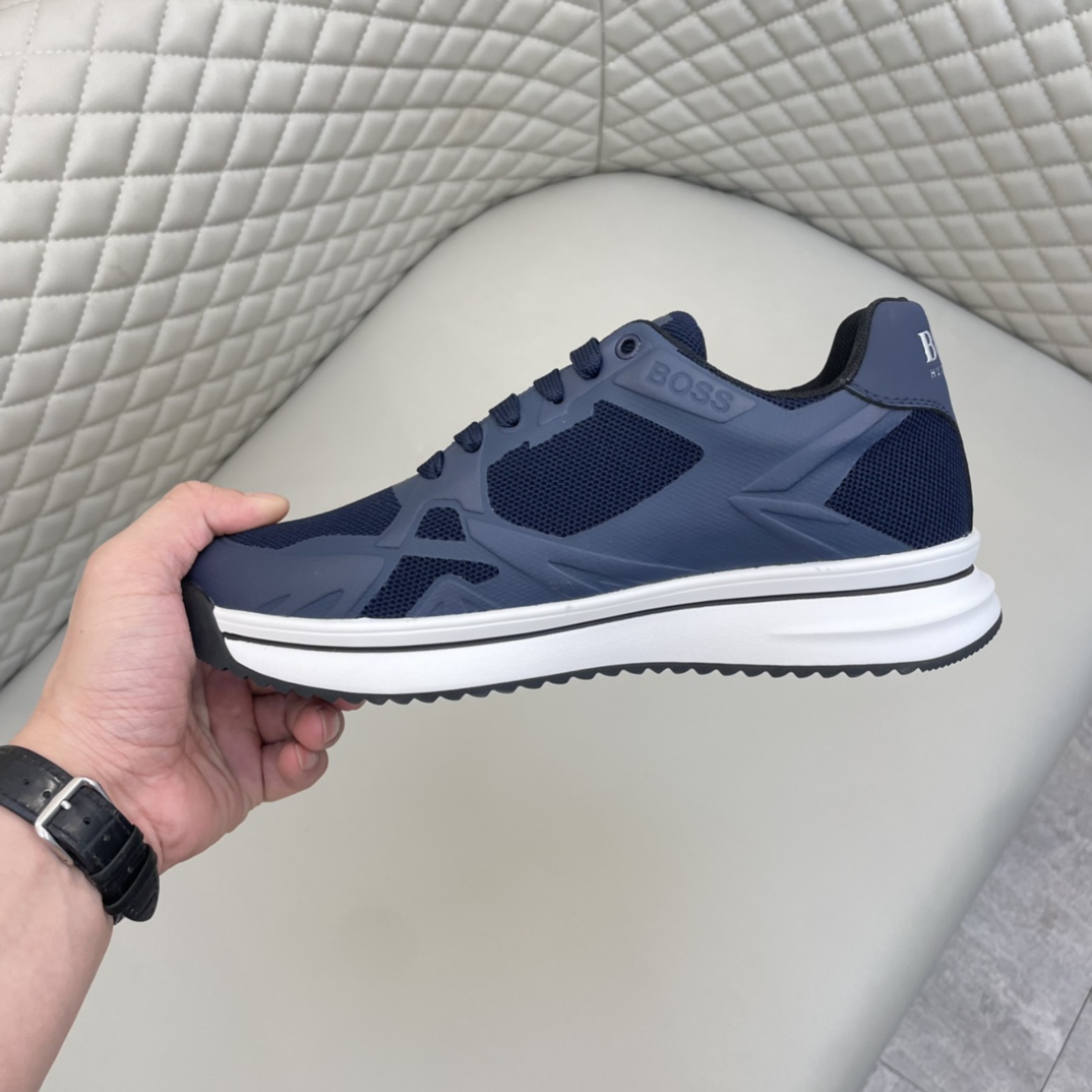 Precio de venta: 180 PMarca: Boss* "Boss*" lowtop sneakersTalla: 38-44 (se puede personalizar hasta 