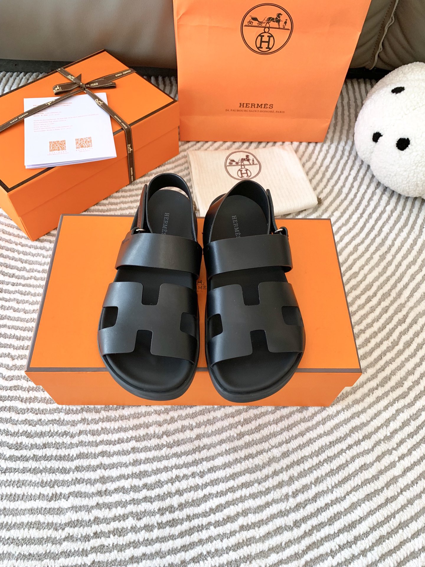 Estilos e onde comprar
 Hermes Sapatos Sandálias Mulheres Homens Chamas Couro de vaca Pele carneiro TPU Colecção Verão Fashion Casual P770900