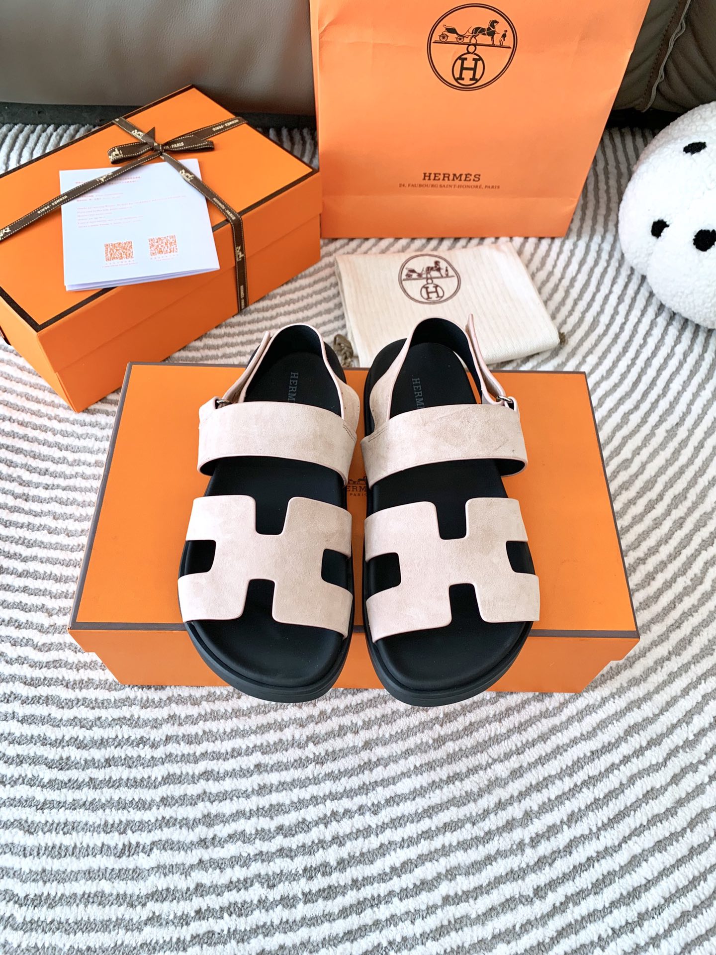 Hermes Sapatos Sandálias Mulheres Homens Chamas Couro de vaca Pele carneiro TPU Colecção Verão Fashion Casual P770900