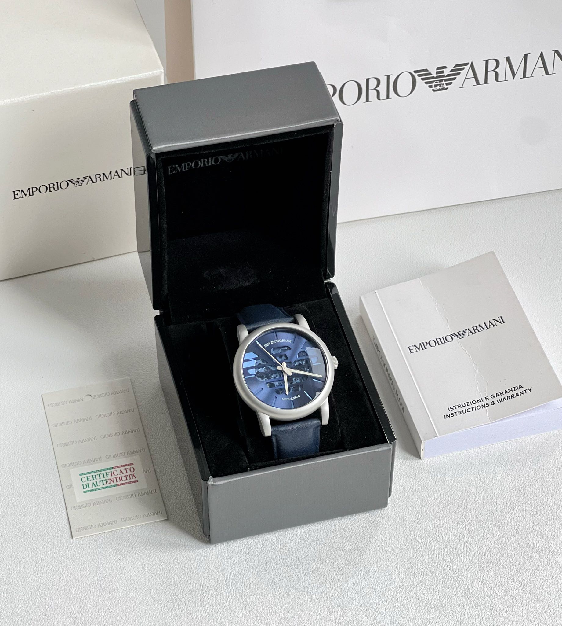 ¡La caja de lotes es compatible con Hong Kong 🇭🇰 correo directo Armani AR60030 reloj mecánico automático co…