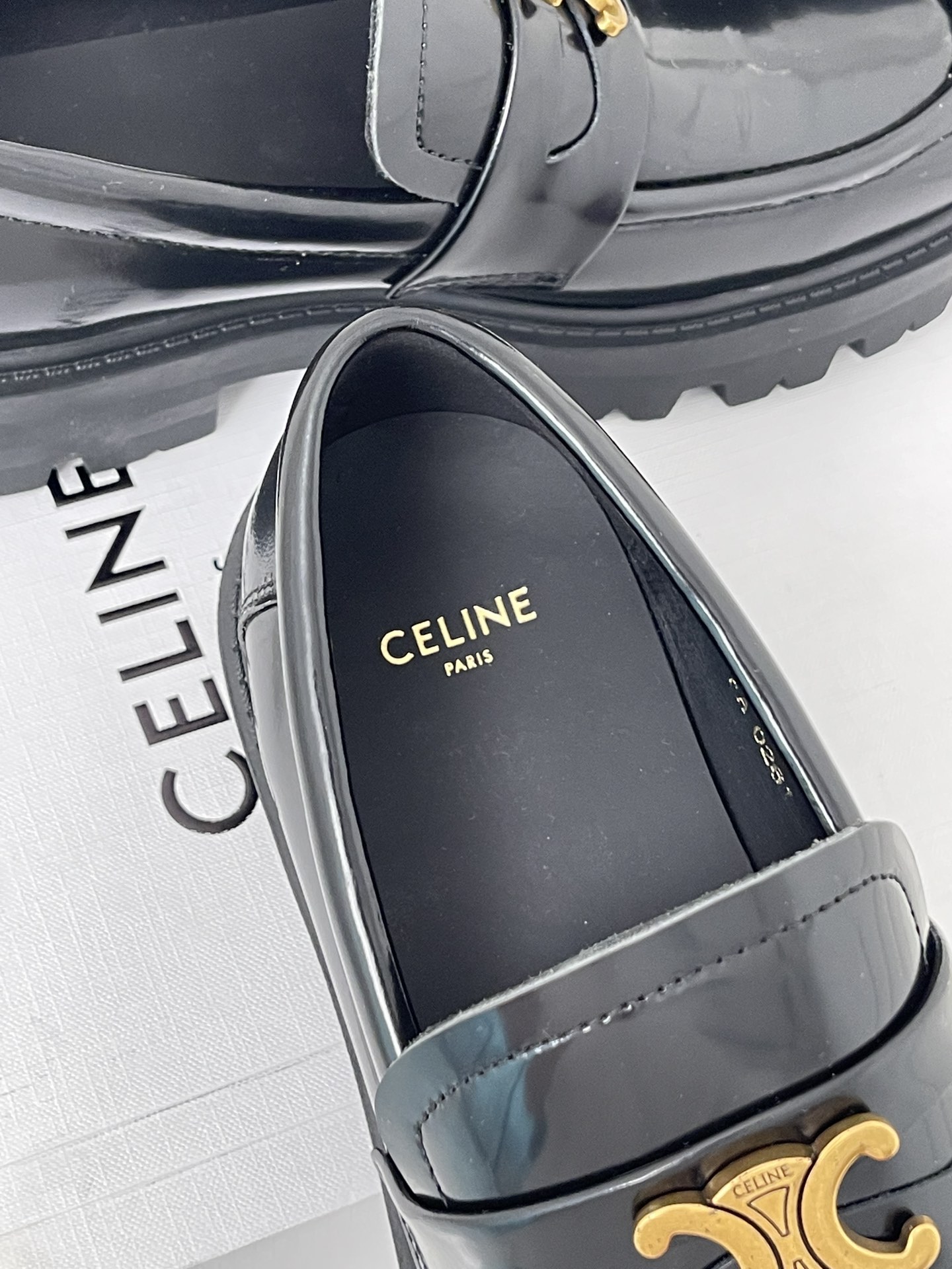 Celine思琳23s新品凯旋门扣厚