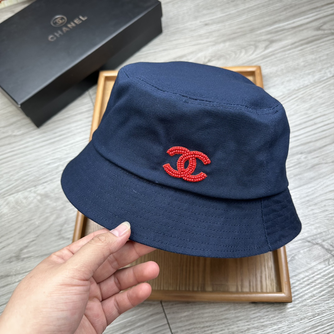 。C家。印花渔夫！【配防尘袋】高端舒适！高端材质！！今年帽子第一流行趋势绝对是渔夫帽！今年的渔夫帽满目玲