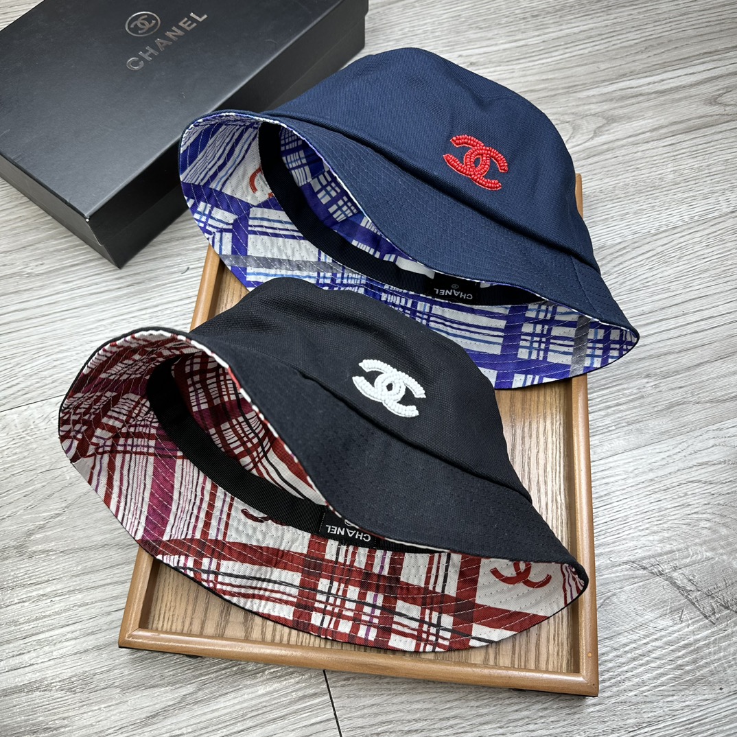 。C家。印花渔夫！【配防尘袋】高端舒适！高端材质！！今年帽子第一流行趋势绝对是渔夫帽！今年的渔夫帽满目玲