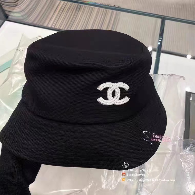 。C家。印花渔夫！【配防尘袋】高端舒适！高端材质！！今年帽子第一流行趋势绝对是渔夫帽！今年的渔夫帽满目玲