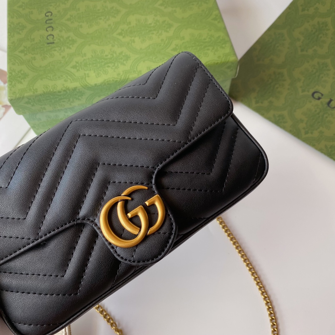 Gucci GG Marmont トートバッグ - ブラックレザー & ゴールドアクセント