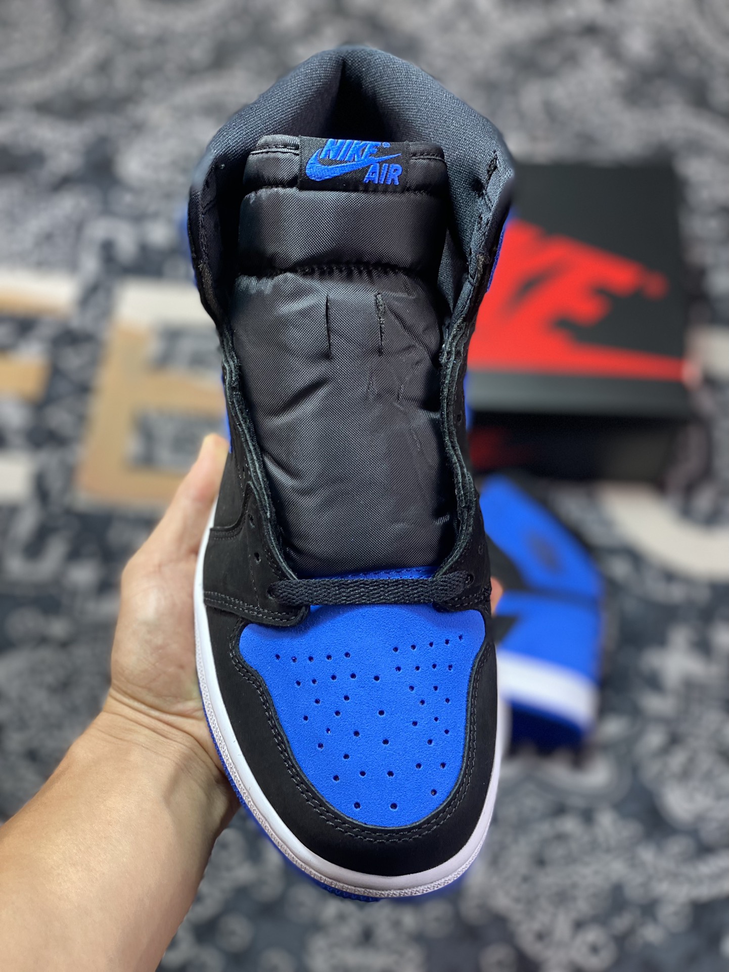 Air Jordan 1 High OG ”Royal Suede” from Dongguan Dachang DZ5485-042