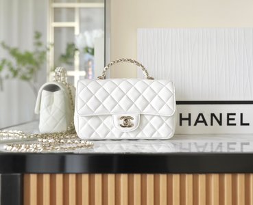 Chanel Classic Flap Bag Crossbody & Shoulder Bags White Gold Hardware Lambskin Sheepskin