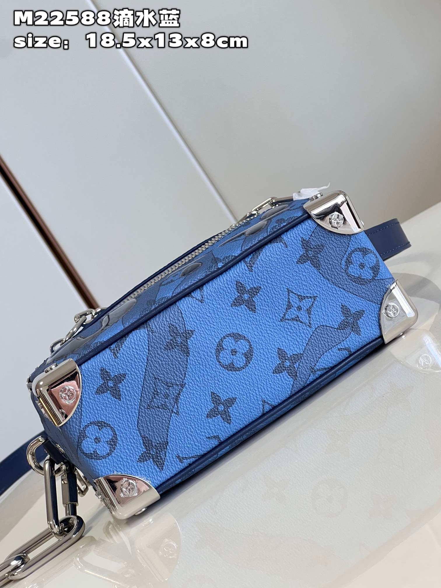 顶级原单M22588滴水蓝本款MiniSoftTrunk手袋以MonogramAquagarden帆布解