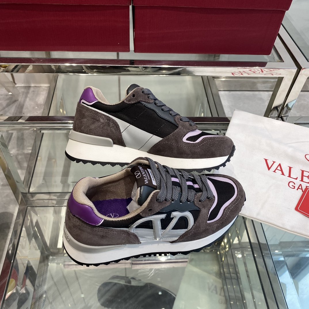 Valentino新款运动鞋️️经典