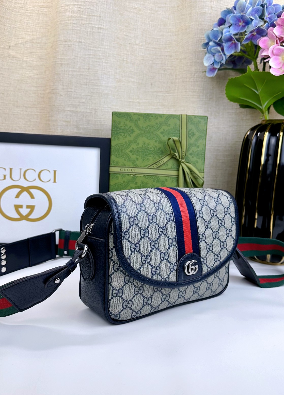 GUCCI Ophidia迷你GG肩背包 - パンクスタイルの魅力