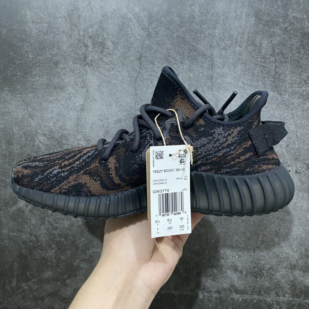 纯原版Yeezy350V2暗黑暴龙兽