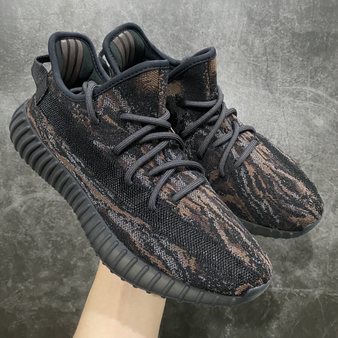 纯原版本Yeezy350V2暗黑暴龙