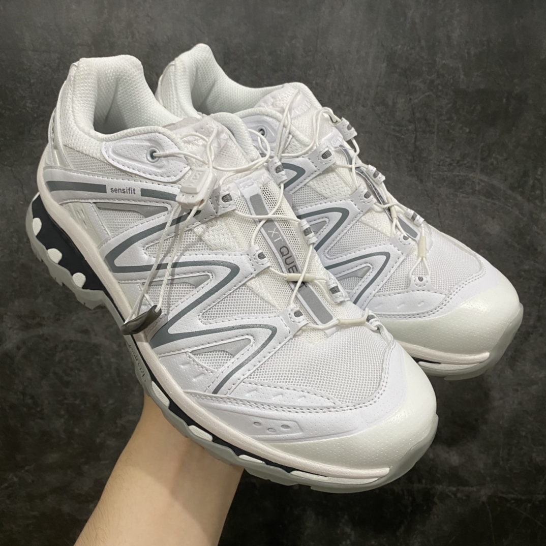 Salomon XT-QUEST ADV萨洛蒙情侣款户外机能鞋 白色n解构经典户外产品 将初代XT 系列越野鞋面与重装徒步QUSET 4D中底融合呈现全新产品 鞋面拥有“SENSIFIT  QUICKLACE ”双重组合  搭载 代表性的 4D ADVENCED CHASSIS 鞋底底盘 具备稳定 抓地  防护的综合特性SIZE：36 36.5 37.5 38 38.5 39 40 40.5 41 42 42.5 43 44 44.5 45 46.5-莆田鞋批发中心