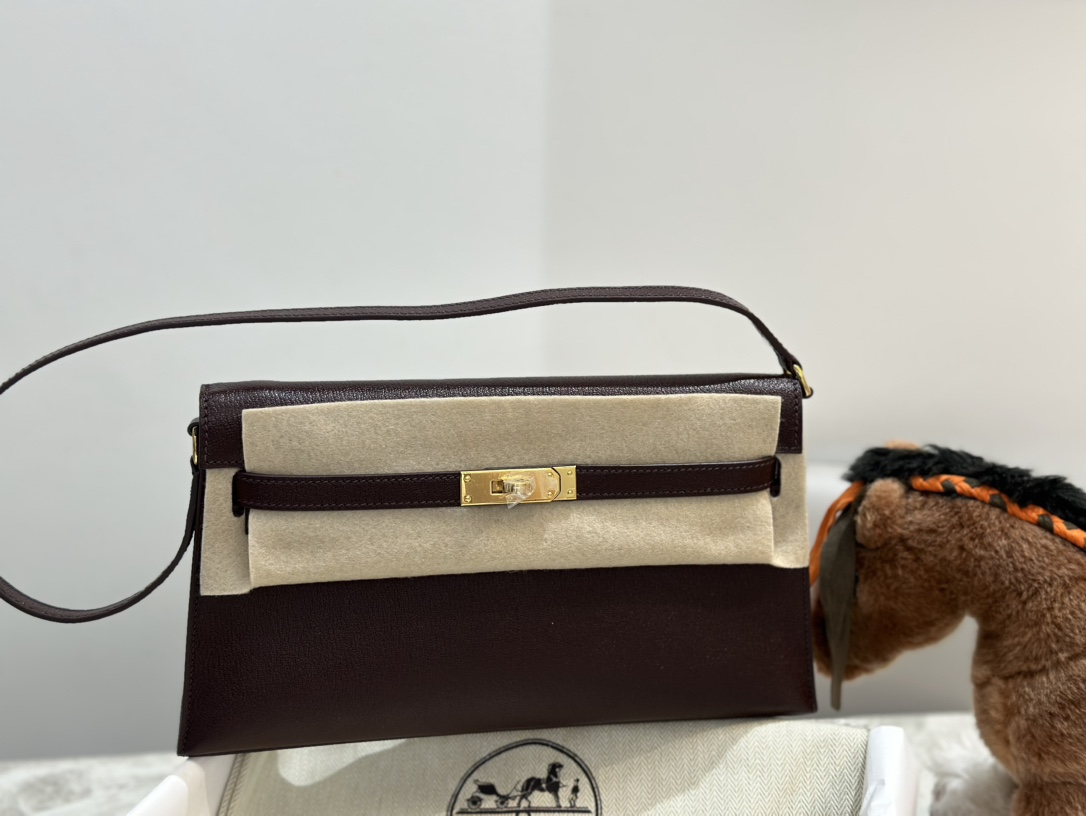 Hermes Kelly Aaa
 Borse Crossbody & Borse a Tracolla Rosso Hardware oro Pelle di capra pecora Sottobraccio