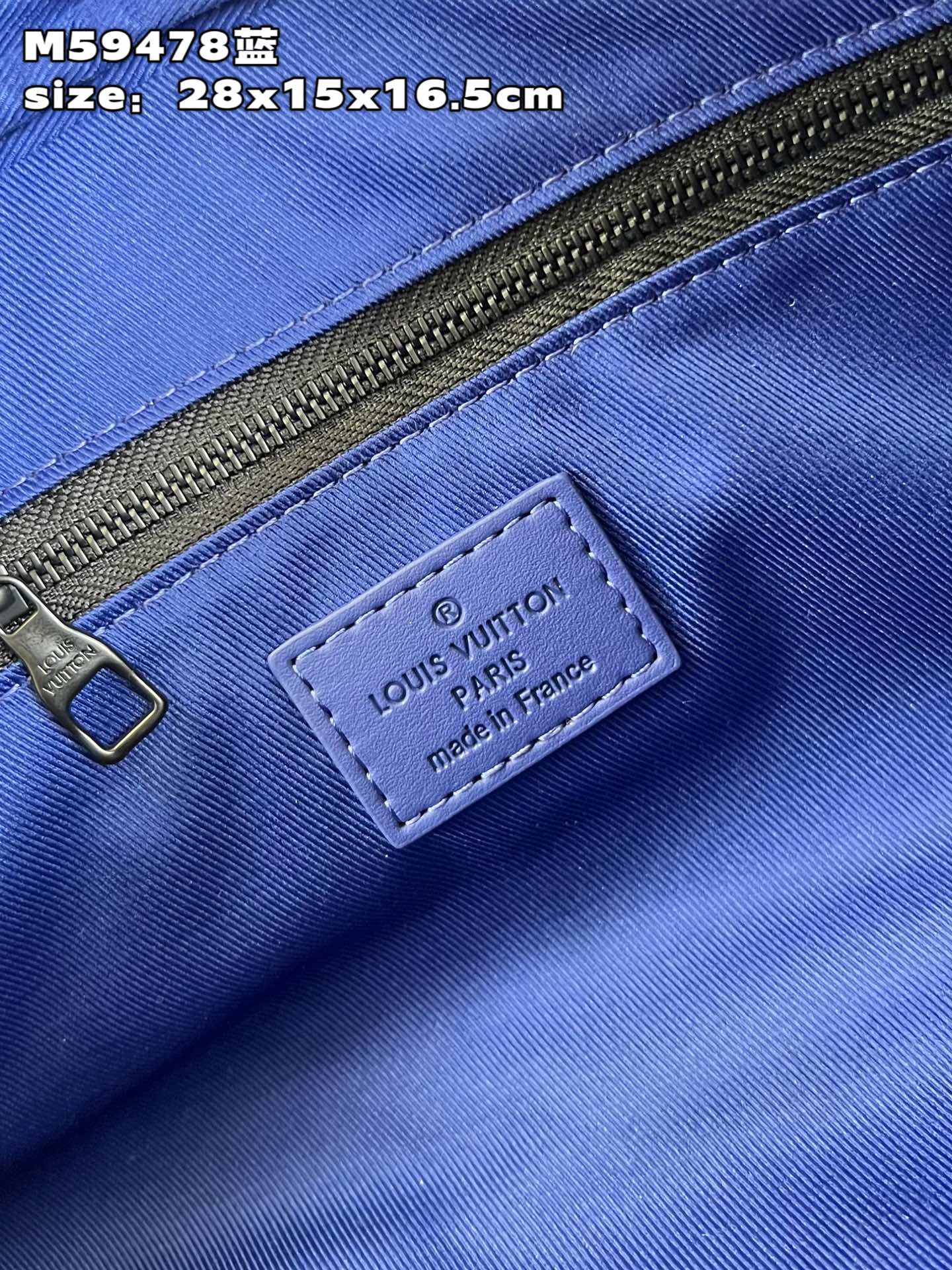 顶级原单M59478蓝本款DoppKit梳洗包以细致粒面TaurillonMonogram皮革制造以优雅