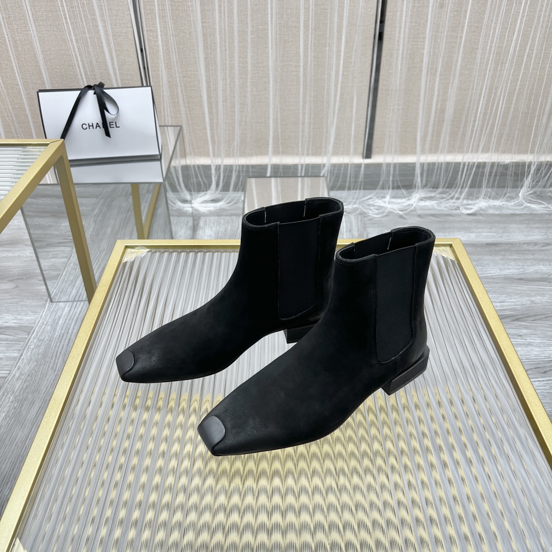 UMA WANG Ballet Boots: Classic, Comfortable, Strong in Ballet Art - 图片 2