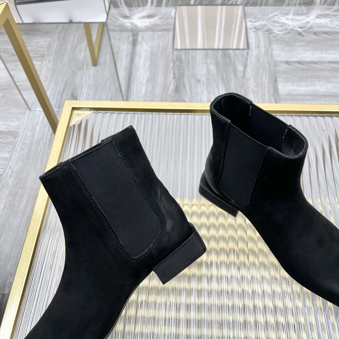 UMA WANG Ballet Boots: Classic, Comfortable, Strong in Ballet Art - 图片 7