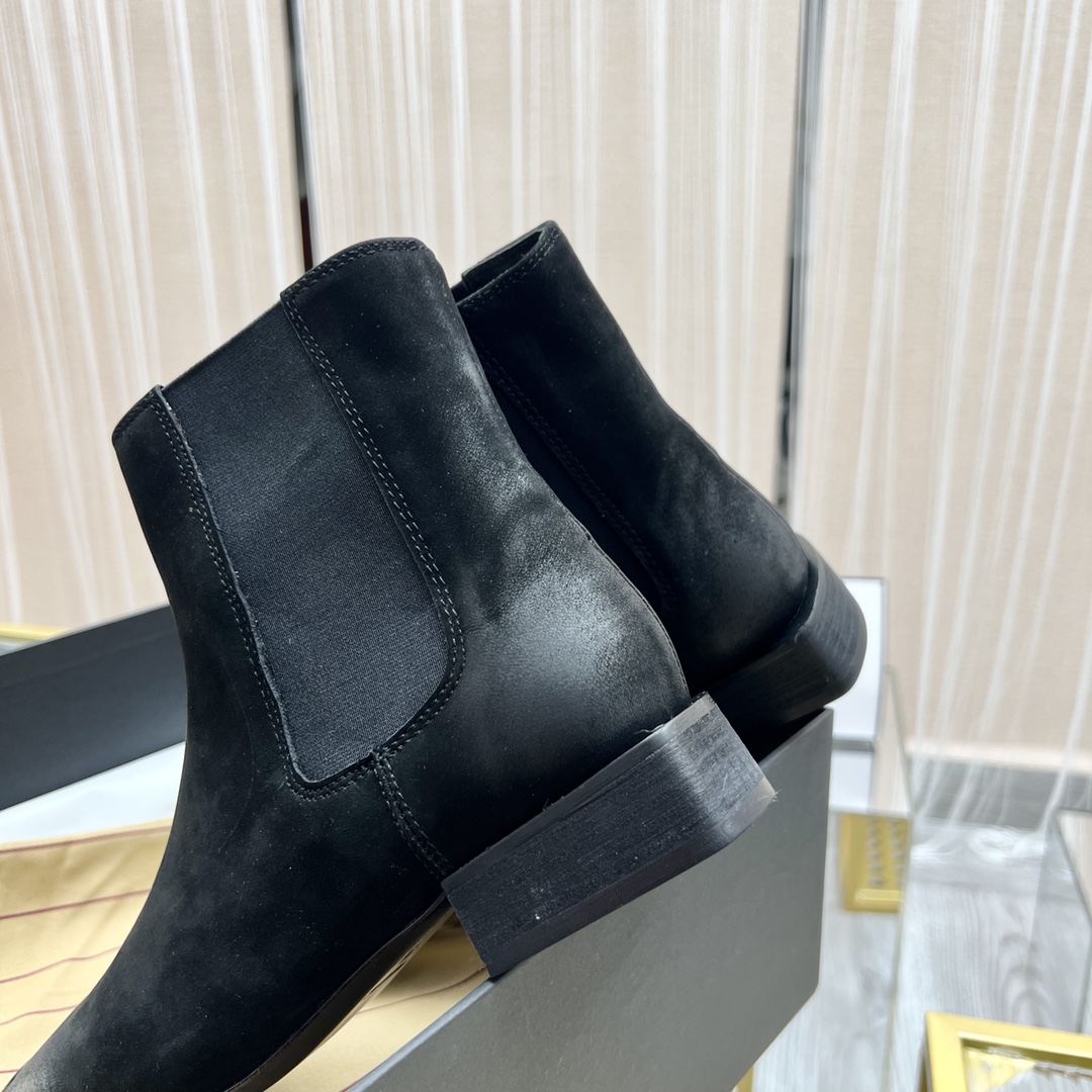 UMA WANG Ballet Boots: Classic, Comfortable, Strong in Ballet Art - 图片 8