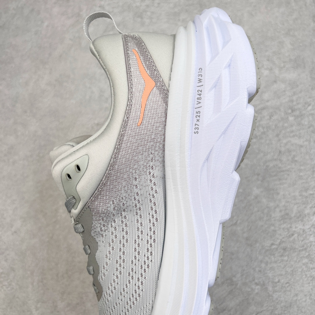 图片[7]-＃福利特价 HOKA ONE ONE Bondi 8 邦代八代缓震网面耐磨低帮跑步鞋 原始的 Bondi 缓震和线条在这里 提供该特许经营权众所周知的柔软、平衡的乘坐体验 Bondi 使用加长的摇杆微调几何形状 以获得更大的加速度 同时由于采用碳纤维板 还可以提供更平稳的脚趾离地 尺码：36 36.5 37.5 38 38.5 39 40 40.5 41 42 42.5 43 44 44.5 45-选品中心