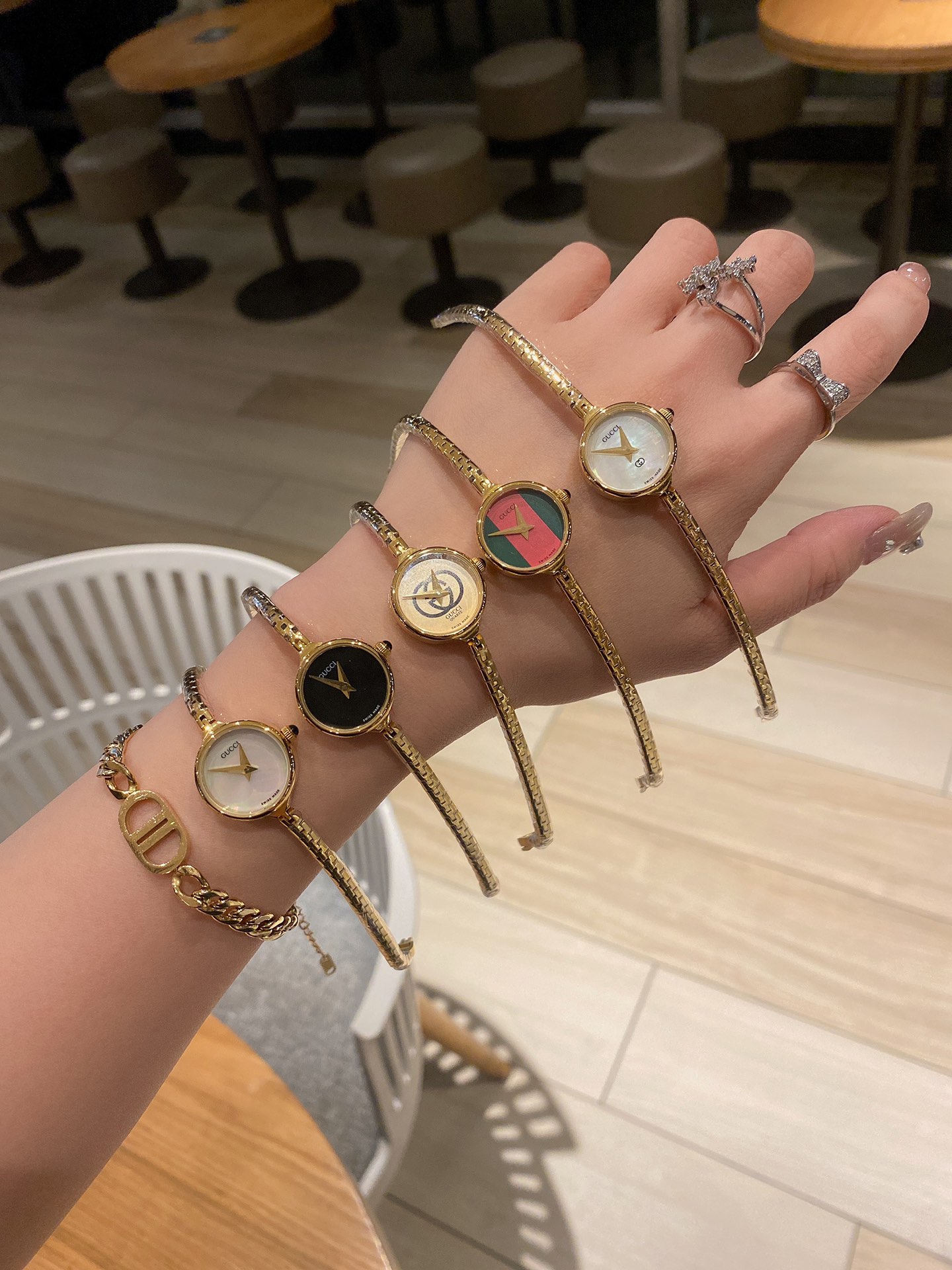 Vintage Japanese Watches: Timeless Style and Elegance in 693 Collection - 图片 7