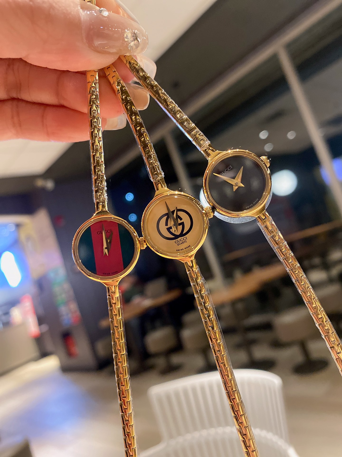 Vintage Japanese Watch: Rich Lady’s Stylish Timepiece with Simple Functionality - 图片 3