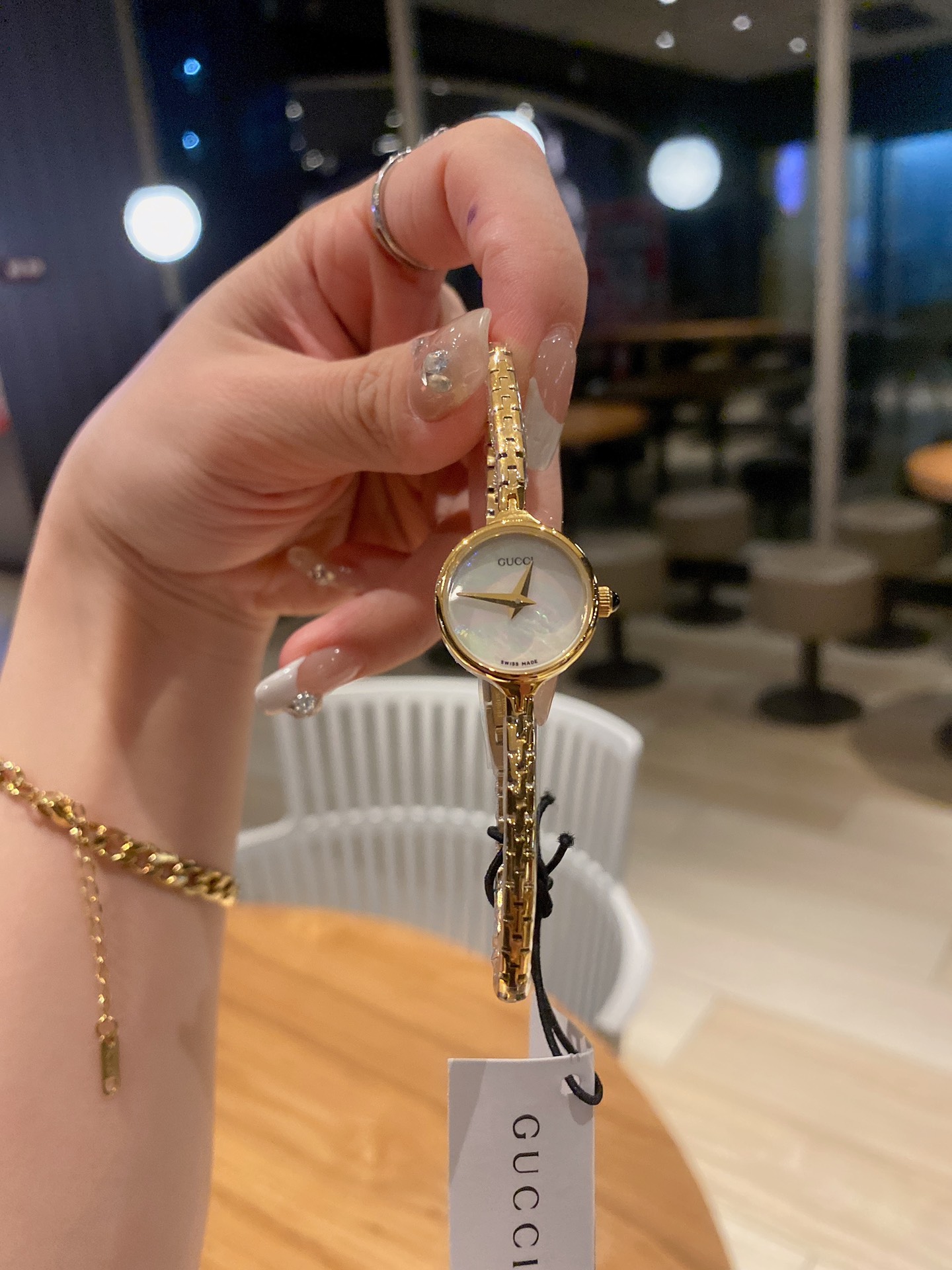 Vintage Japanese Watch: Rich Lady’s Stylish Timepiece with Simple Functionality - 图片 8