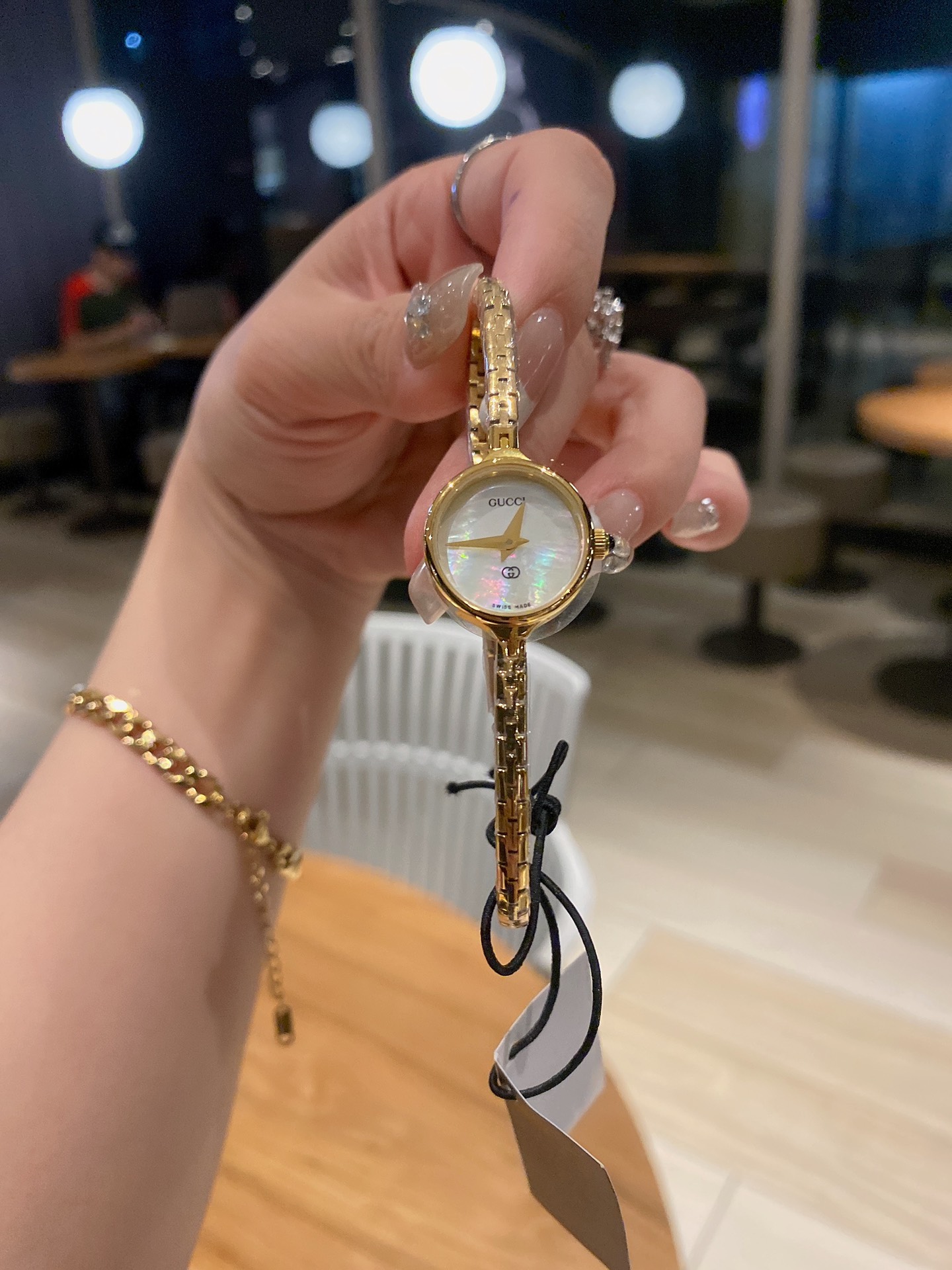 Vintage Japanese Watch: Rich Lady’s Stylish Timepiece with Simple Functionality - 图片 6