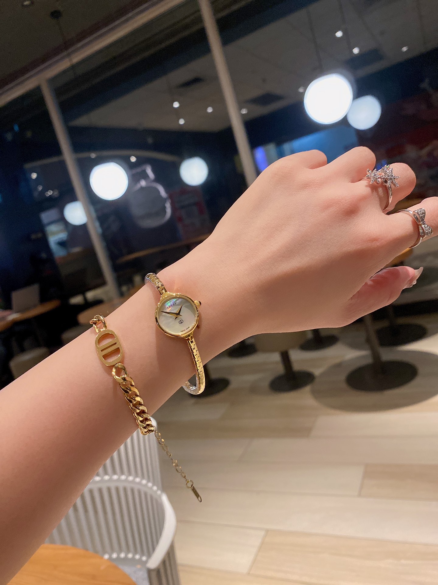 Vintage Japanese Watch Collection: Timeless Elegance in 693 Characters - 图片 7