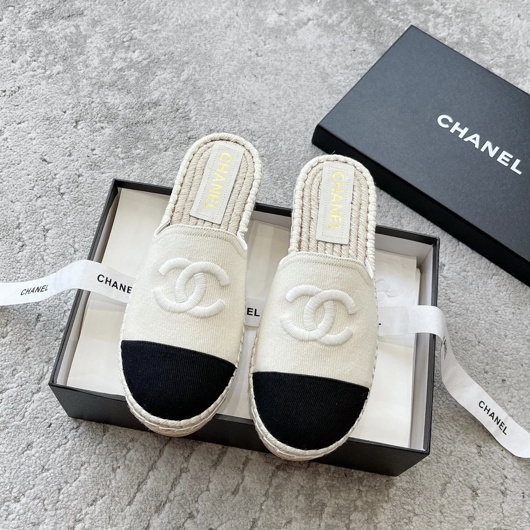 CHANEL espadrilles classiques en tissu et cuir, tissu importé, cuir d'agneau de boutique, parfaites pour la maison et les voyages