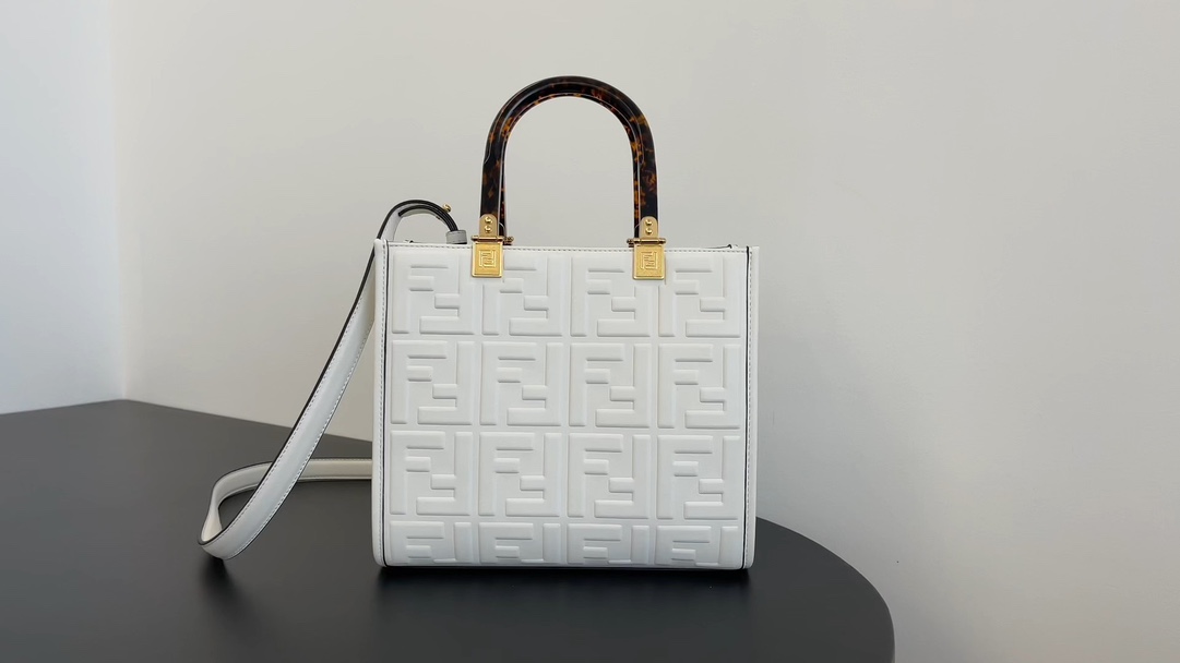 Fendi The short video with real details is so beautiful