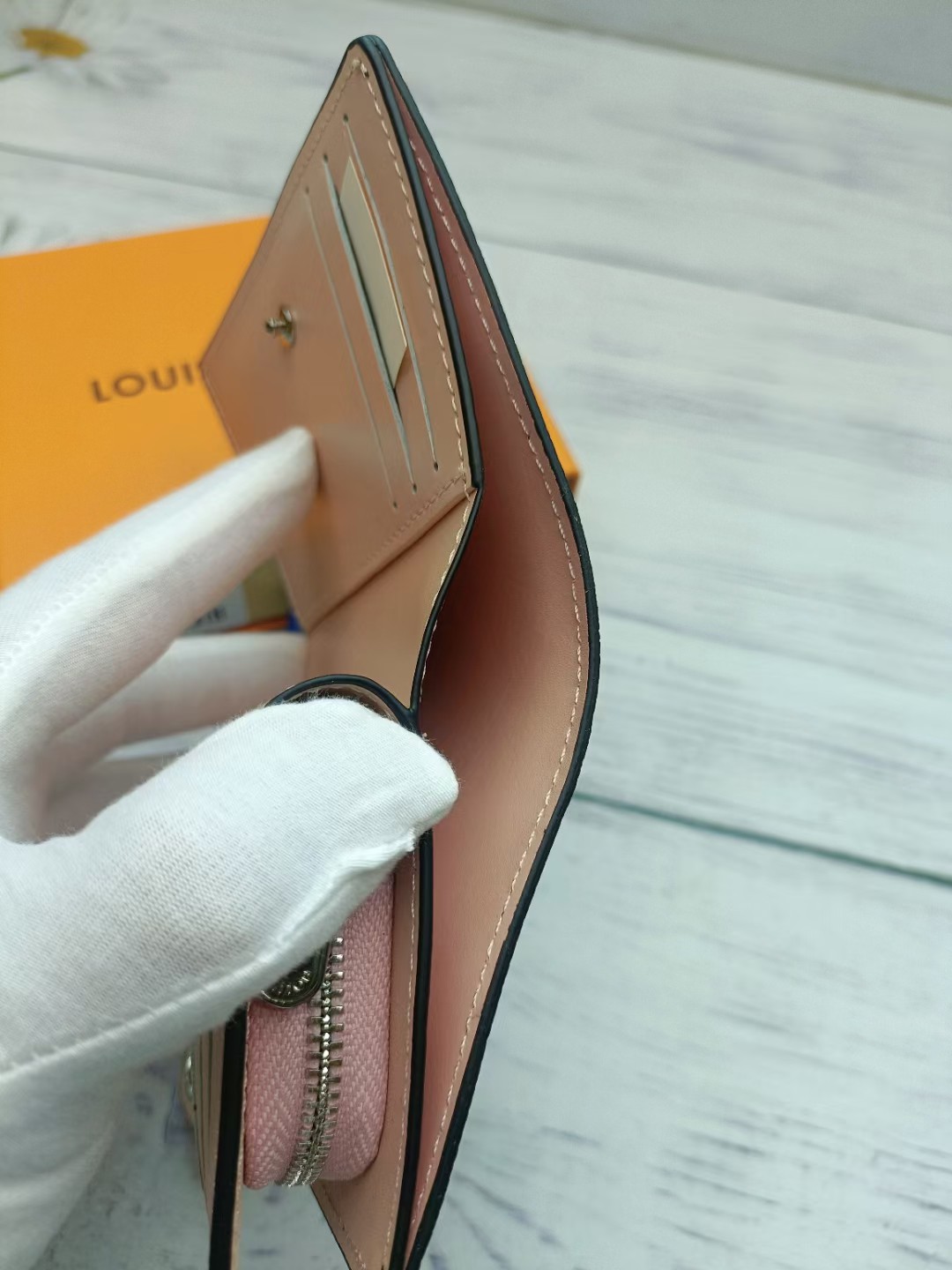 Mahina Clea Wallet - In Hand