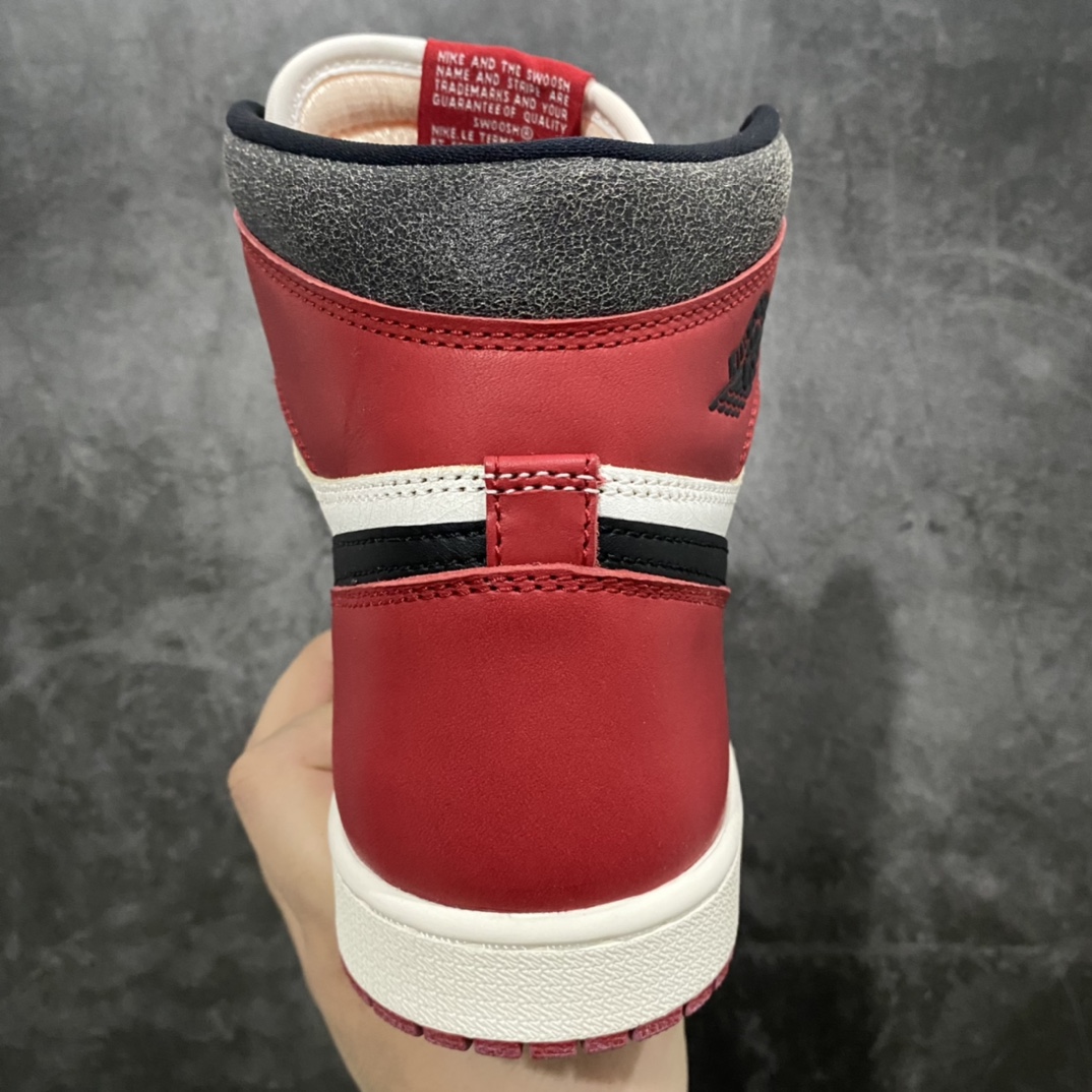 图片[4]-【Y3版本】Air Jordan AJ1做旧复古芝加哥 货号：DZ5485-612n市场第一梯队版本全鞋使用原厂皮打造做旧效果与原鞋完全一致n原厂楦头打造完美鞋型n原汁原味公司货味道的产物！n品质远强于市售各代号纯原版n对比原鞋几乎看不出差距😀欢迎对比pk 尺码：40.5-47.5-莆田鞋批发中心