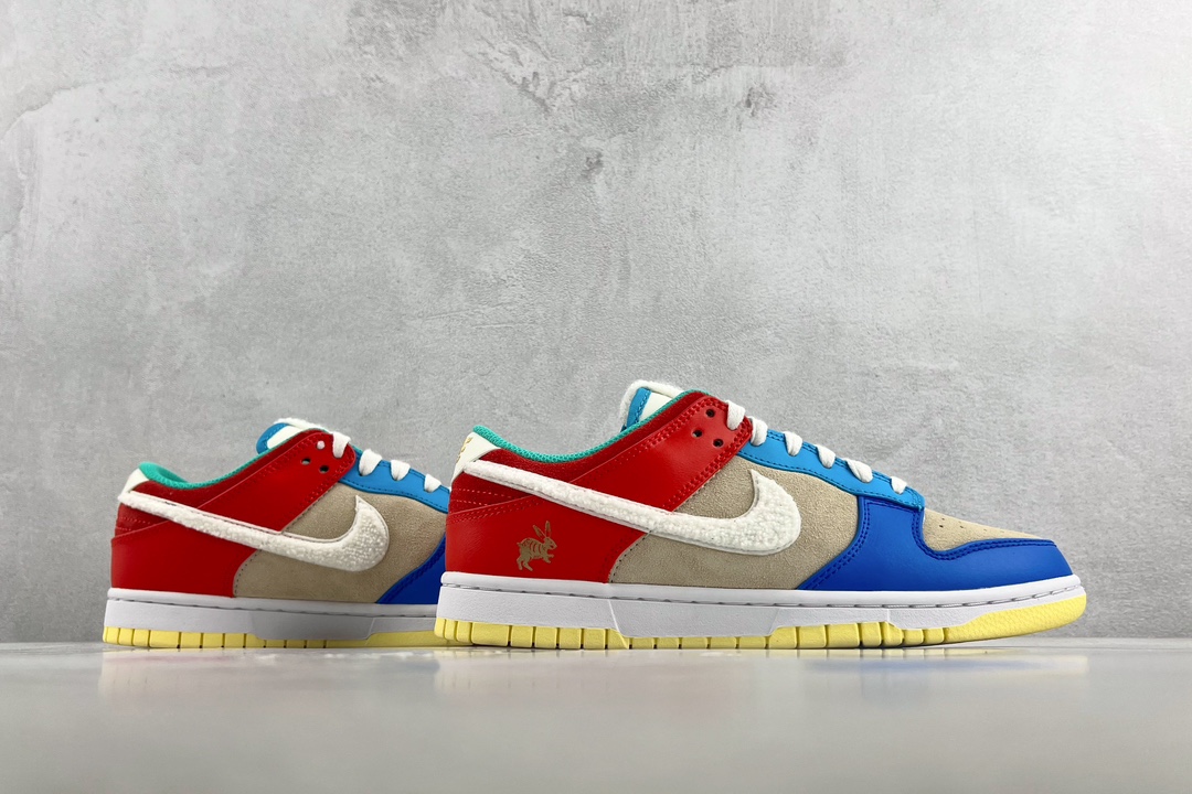  特价 
Nike Dunk Low Year of the Rabbit 兔年 蓝米橙

货号：FD4