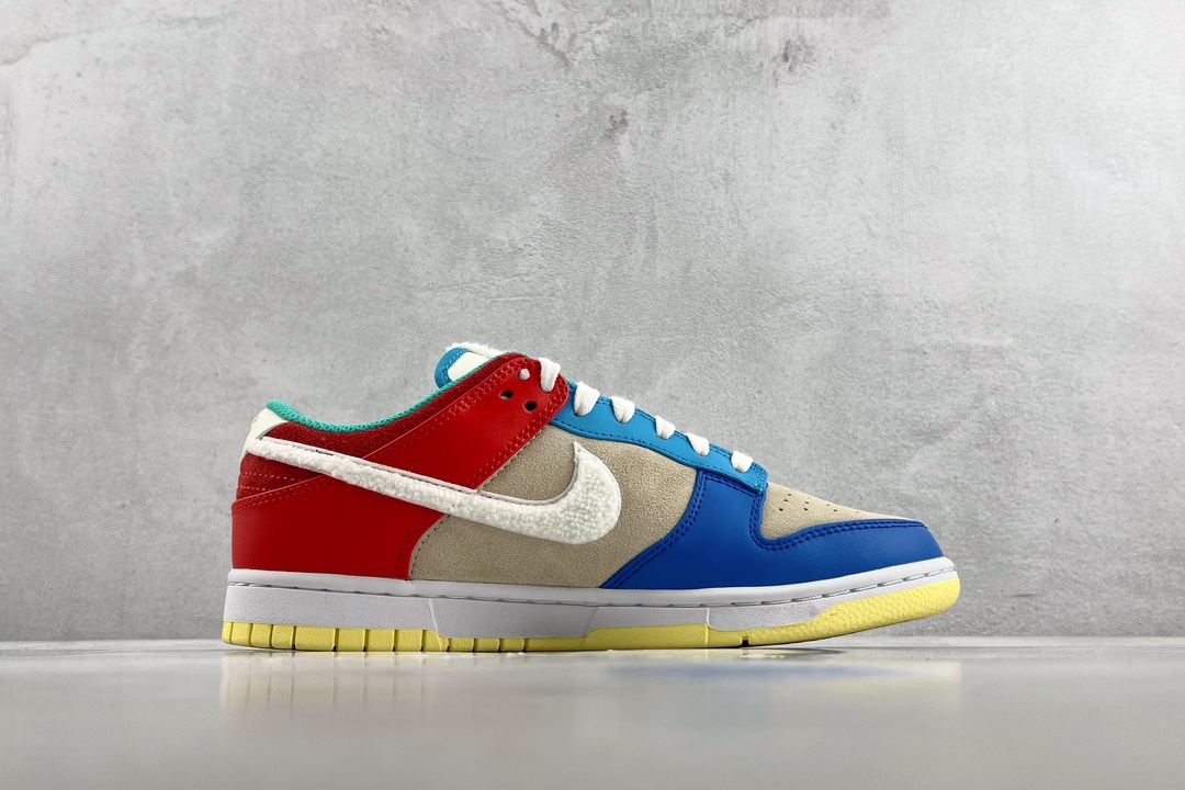  特价 
Nike Dunk Low Year of the Rabbit 兔年 蓝米橙

货号：FD4