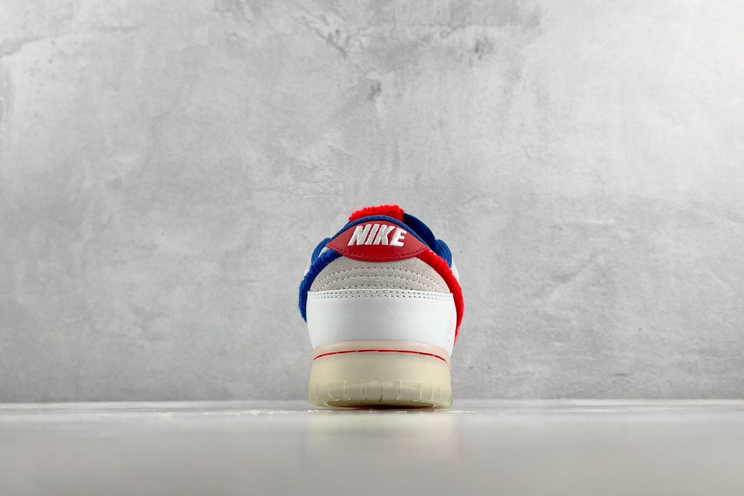  特价 
Nike Dunk Low Year of the Rabbit 白蓝红 大白兔

货号：FD