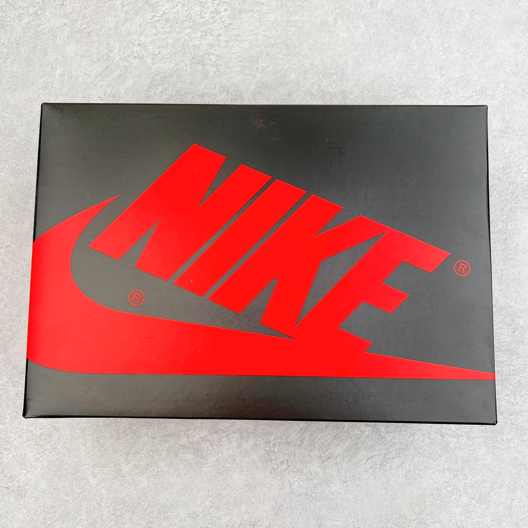 Air Jordan AJ1 Retro High 588-105