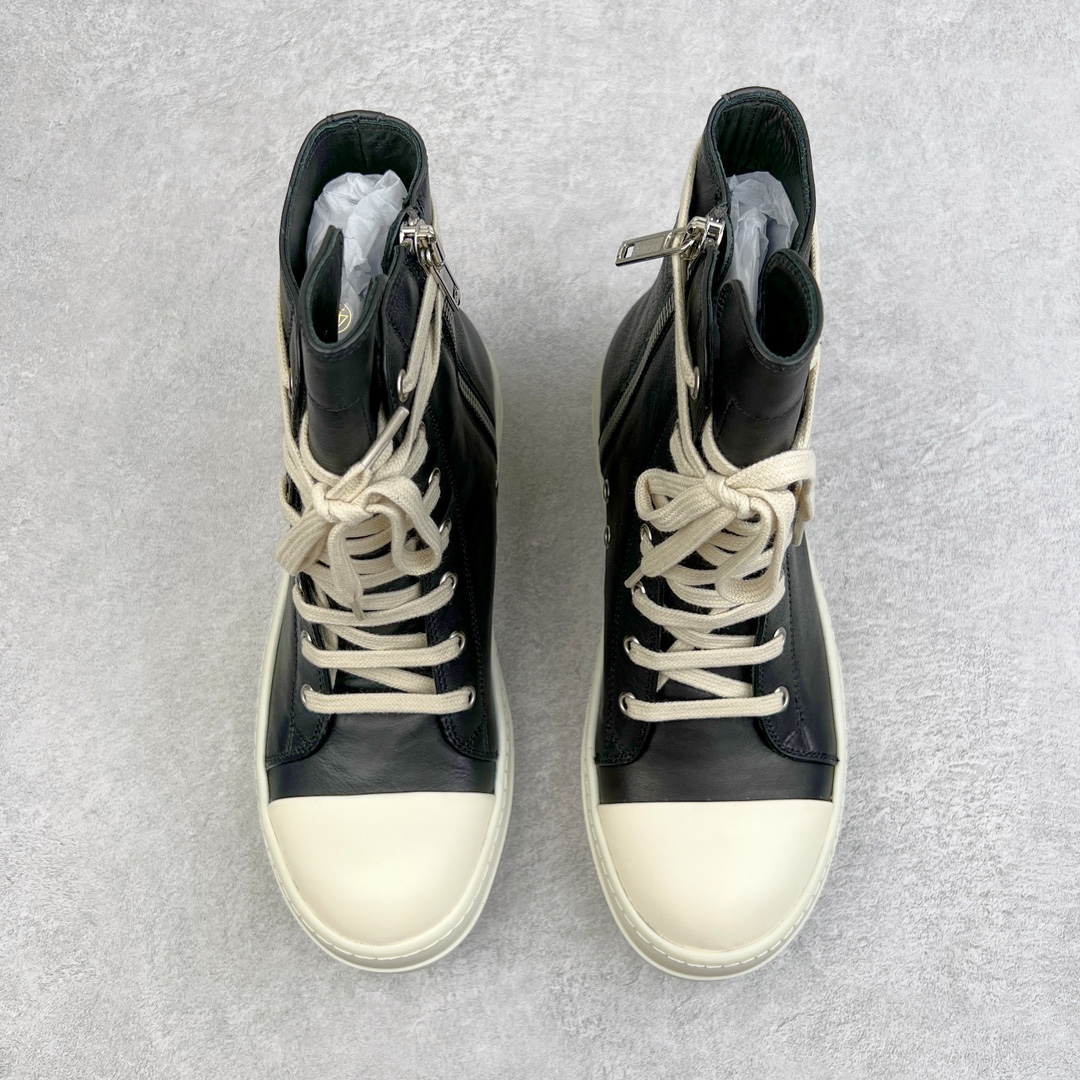 图片[2]-💰480 ＃DG纯原 Rick Owens Edfu 瑞克·欧文斯高帮皮面时尚运动板鞋 黑白 二级市场已经7K以上 平台客户随意卖四位数 RO广东原厂出品 纯原天花板 原版一比一复刻 冲正绝不翻车 还原度达到百分之98以上 原楦开发纸版版型 ZP拆解原版1:1复模裁片纸版 力求做到0错位 这样才能达到和zp一致的鞋型味道 采用进口cnc数控机床开发对版独家tpu奶香大底 区别于市场所有版本 zp同源全头层粒面小牛皮 达到和zp一致手感 原厂进口细纹布 万邦订购原厂高弹粉红色海绵 内里搭配软质细腻羊皮 TPU高密度大底 软硬度透光度高已经测试和原版一致 尺码：36 37 38 39 40 41 42 43 44 45 46 编码：by5936050-运动鞋