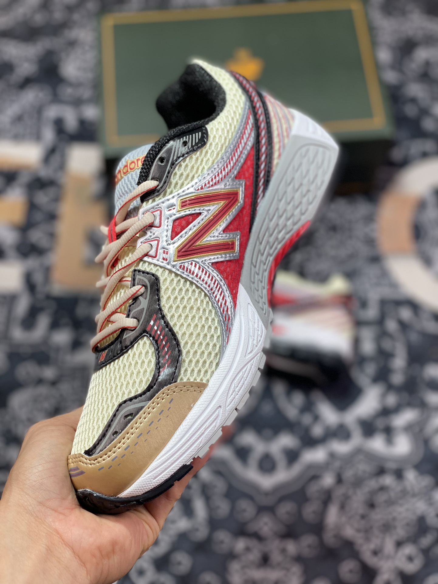 New Balance 860V2 series low-top classic retro jogging shoes ”retro red gold silver gray beige” ML860AD2