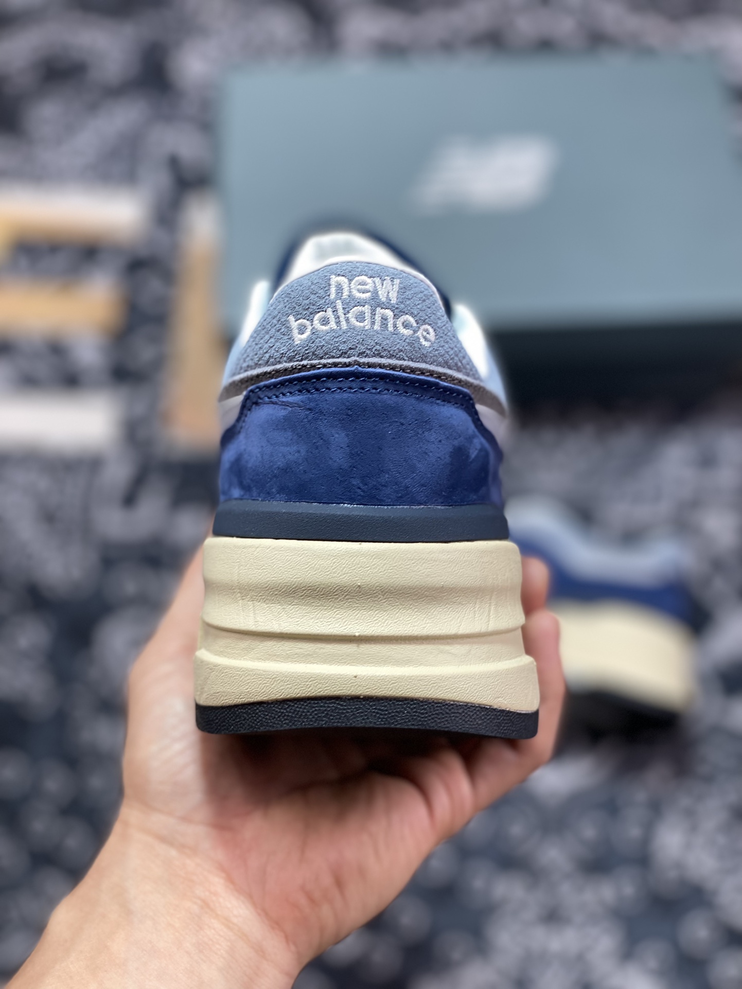 New Balance 997R ”Navy” improved series low-top classic jogging shoes ”Navy blue silver beige bottom” U997RHB