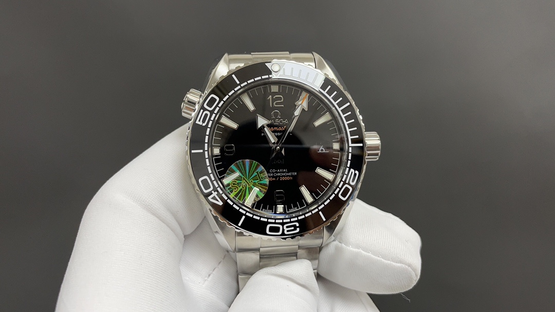 Omega 欧米茄 海马600 三针 白钢 43.5mm 8900机