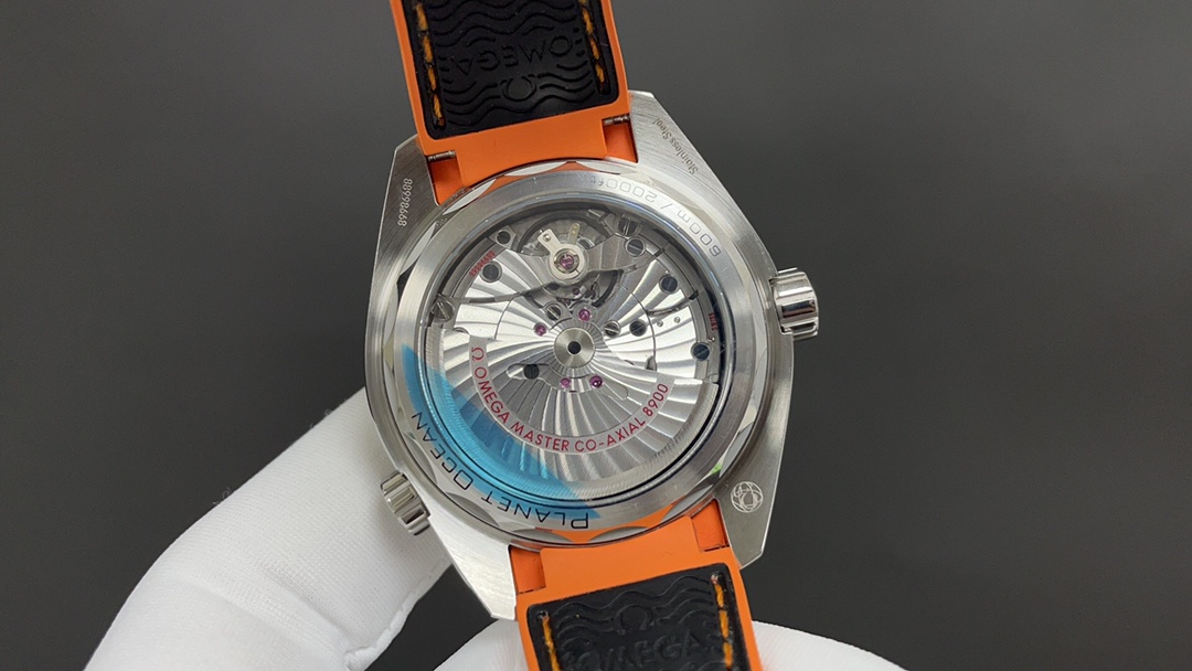 Omega 欧米茄 四分之一橙 43.5mm 8900机