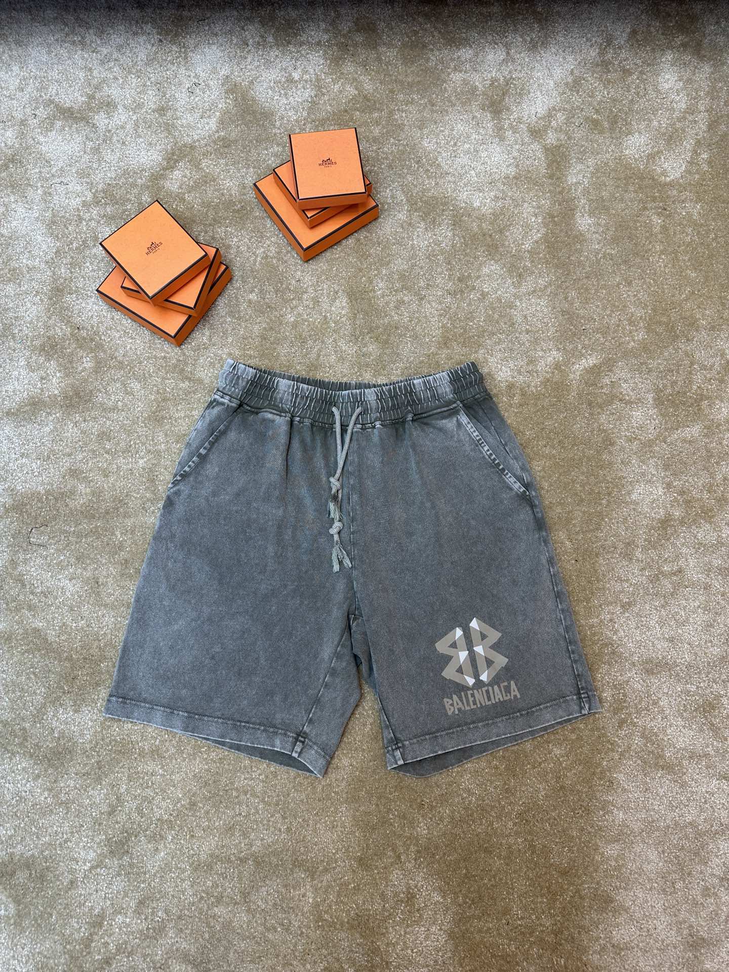 路易威登 Louis Vuitton 高定典藏名品高定成衣时装外套连衣裙衬衫T恤 #B5E6FE7A 2