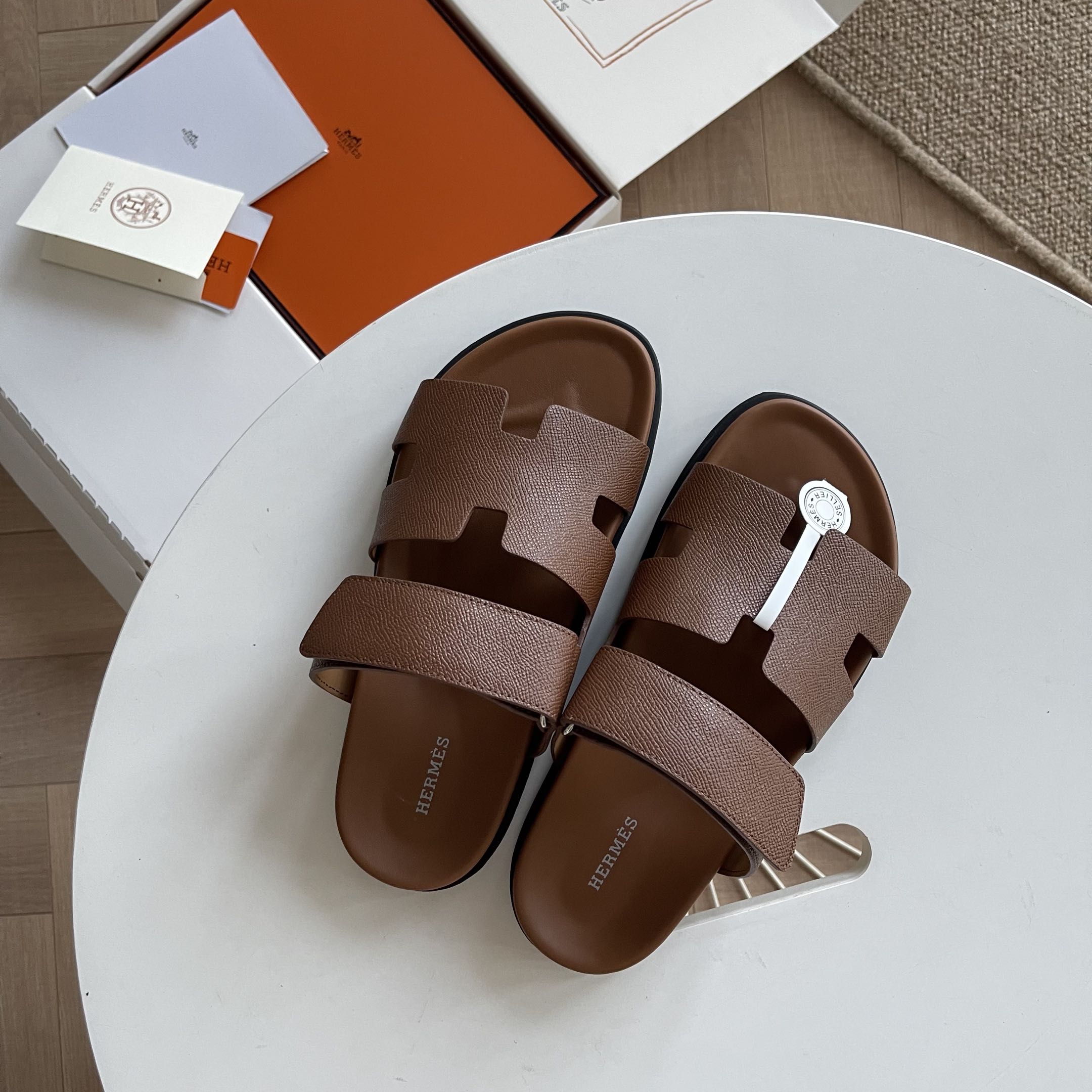 Hermes Buty Sandały Skóra cielęca krowia Epsom Guma Casual