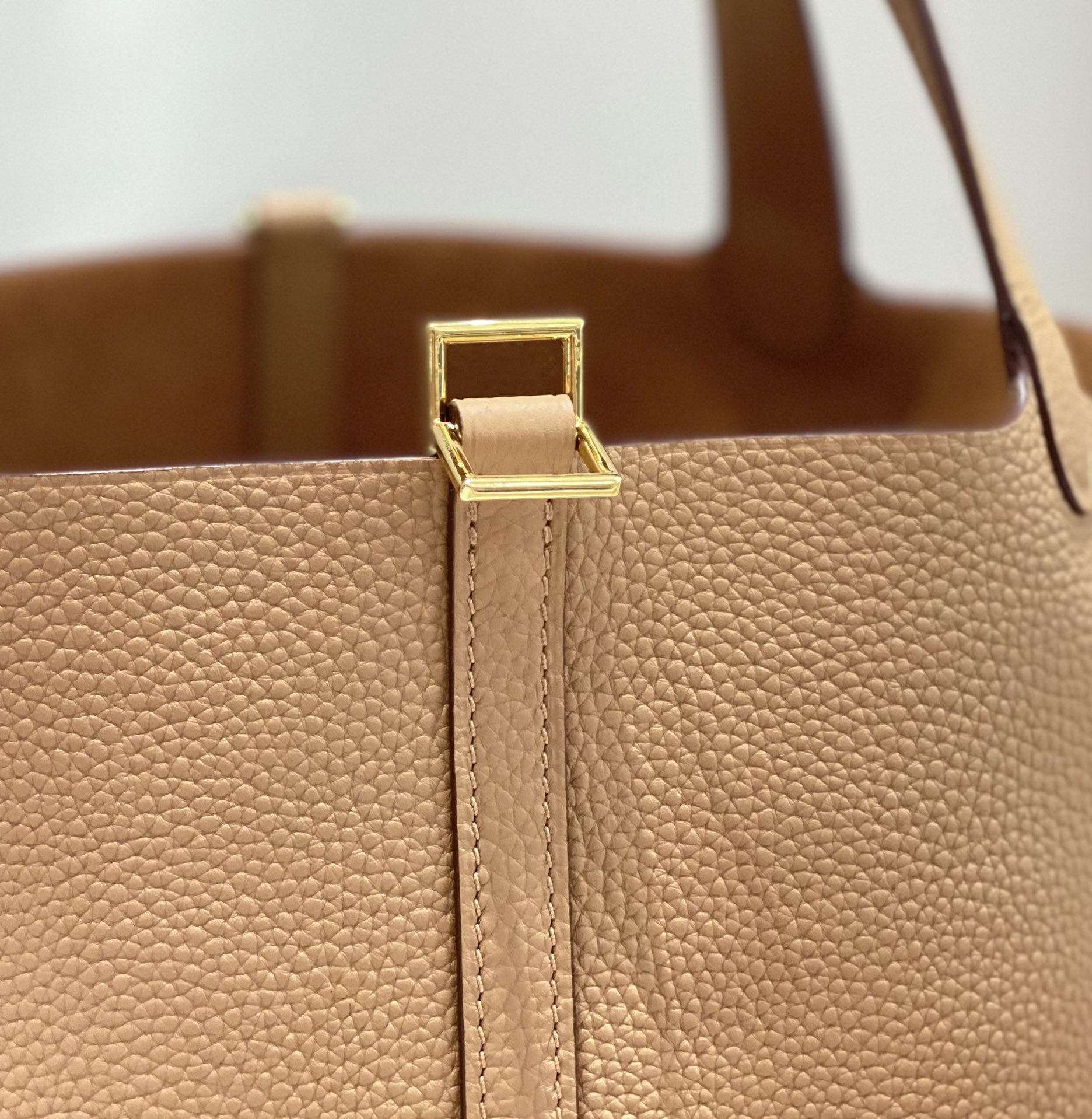 Hermès Luxury Designer Handbag Shoulder Crossbody Bag crafted in premium 7