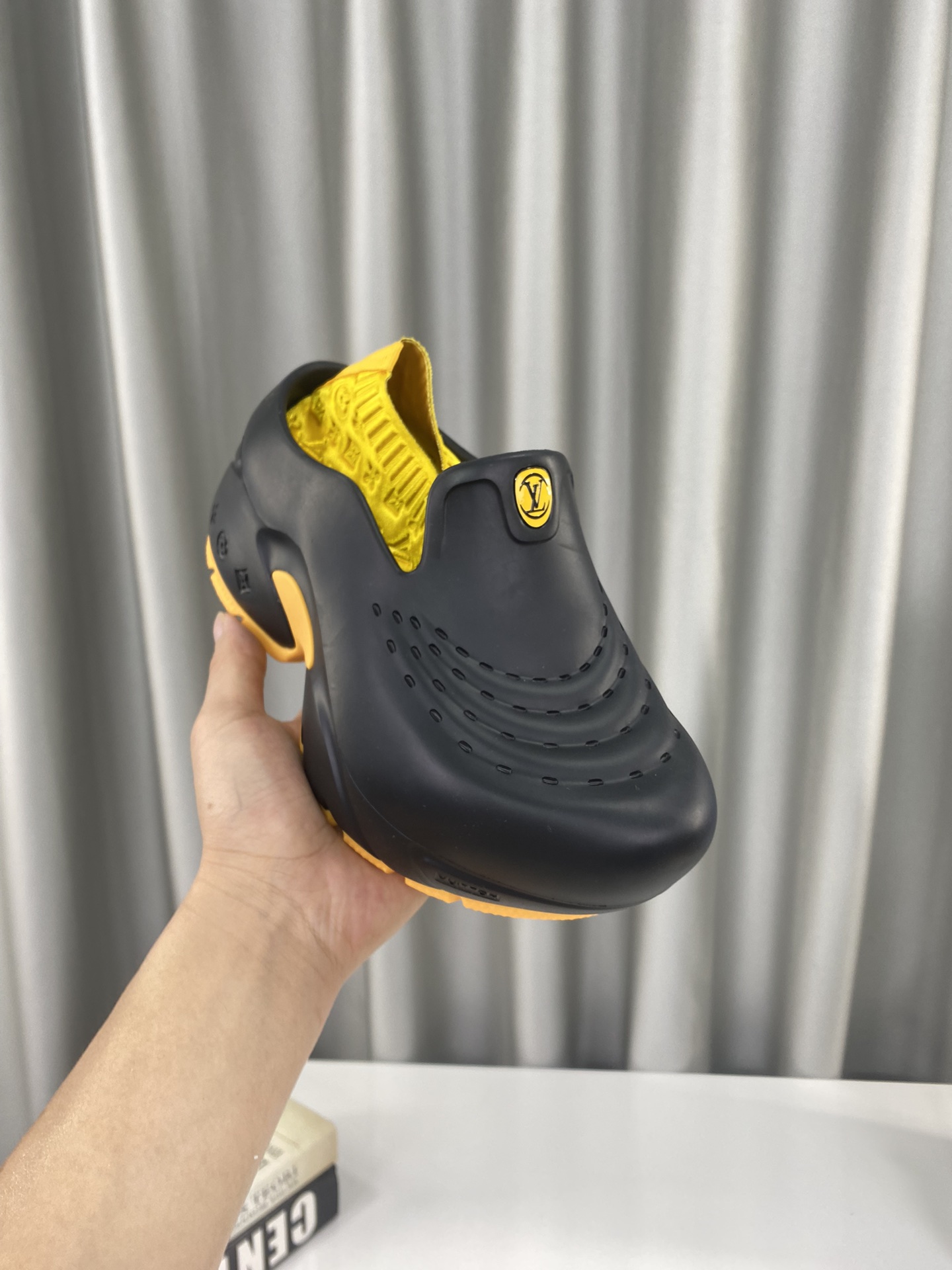 Louis Vuitton Shoes Crocs