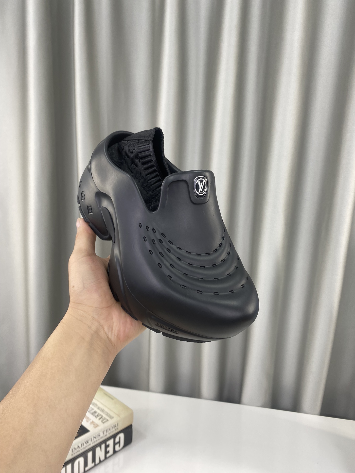 Louis Vuitton Shoes Crocs