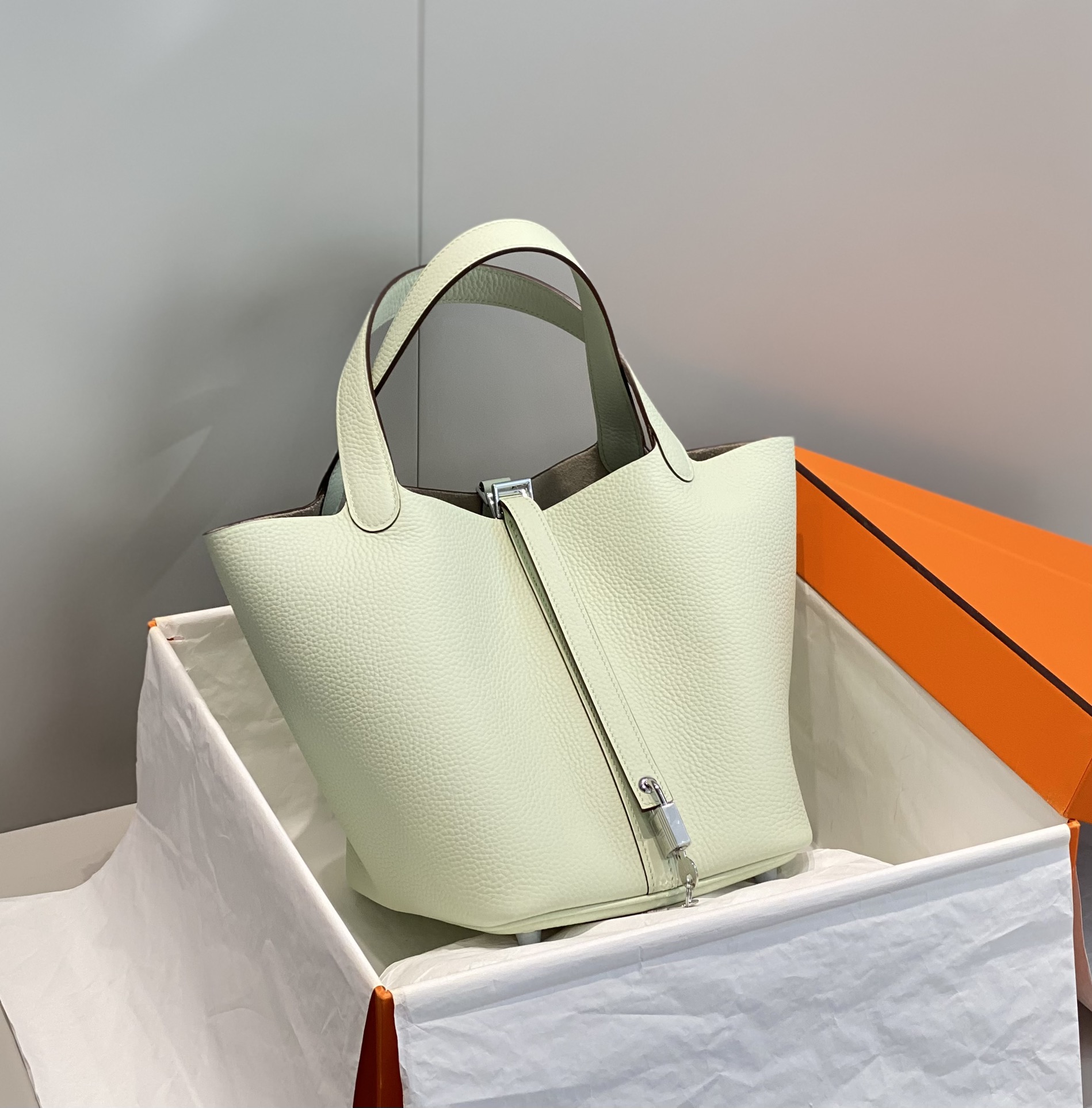 Hermès Picotin Lock 22 in Vert Bosphore Leather Bucket Bag 2 i1688741424 6646 0