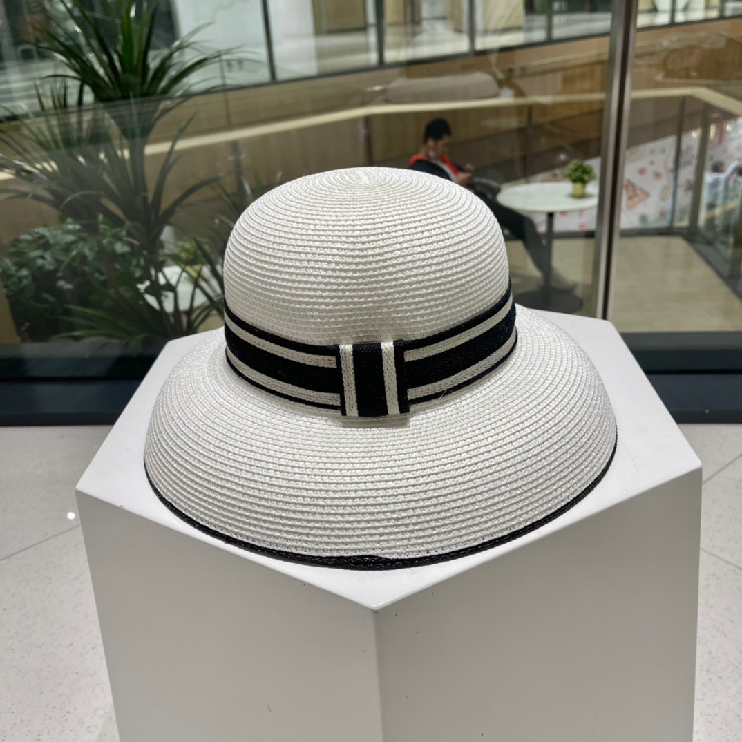 【DIOR迪奥】早春新款韩版休闲大帽檐草编遮阳草帽🤩沙滩风，简约大方，百搭单品～出街首选，新款帽型超美腻