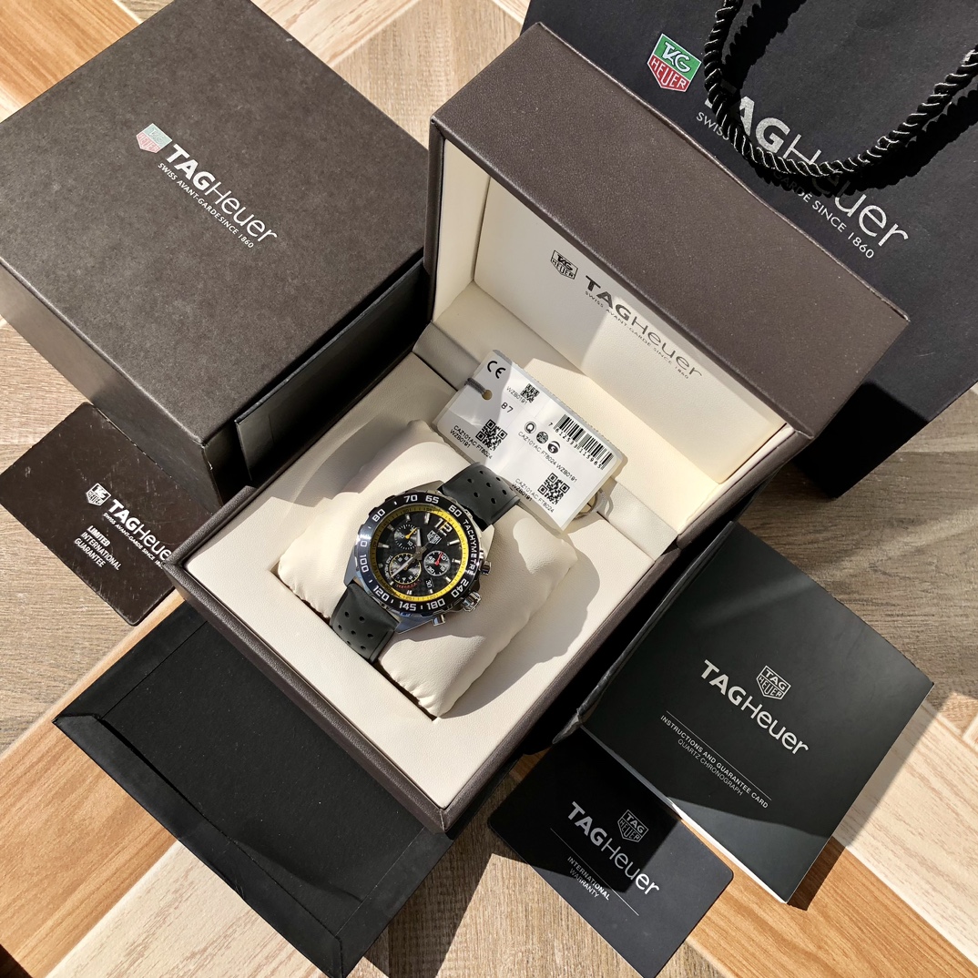 ¡El nuevo modelo atractivo ya está en línea! lote. Serie Tagheuer TAG Heuer F1 original, reloj de cuarzo para…